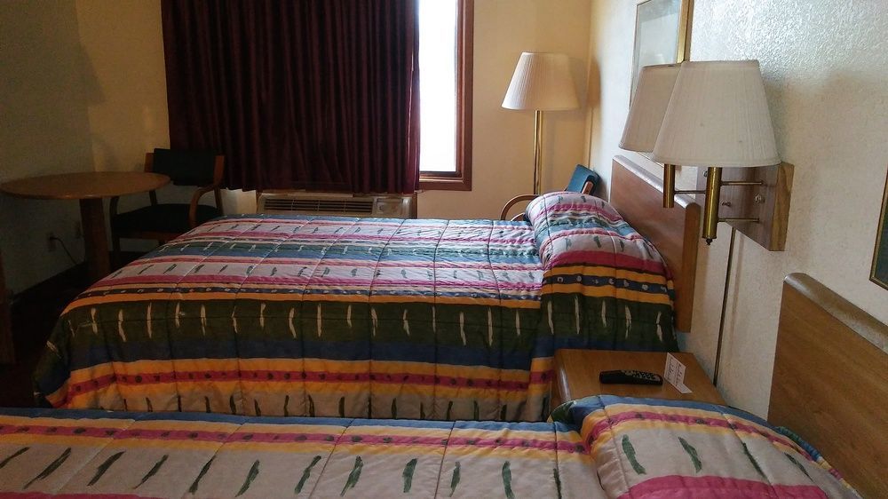 Sunset Inn Williamsburg 외부 사진